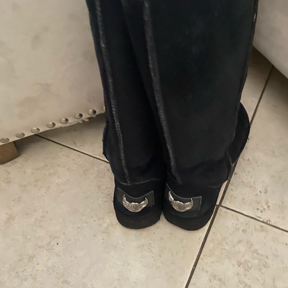 Secret Luxe Affair Australian boots - Picture 15 of 16